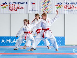 Karate - kata team - starší žáci