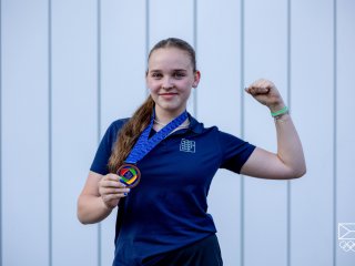 Michaela Alinčová (PHA) - stolní tenis - čtyřhra - st. žákyně (3. místo)