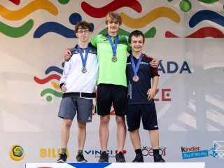 Kratochvíl David (PLK) - Paraplavání - 100m Prsa chlapci (1.místo), Staša Matěj (KVK) - Paraplavání - 100m Prsa chlapci (2.místo), Vaněk Jakub (MSK) - Paraplavání - 100m Prsa chlapci (3.místo)