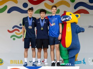 Petr Bříza (PHA) - Badminton - dvouhra chlapců (1.místo), Matyáš Puffr (JČK) - Badminton - dvouhra chlapců (2.místo), Jan Paulík (JHM) - Badminton - dvouhra chlapců (3.místo)